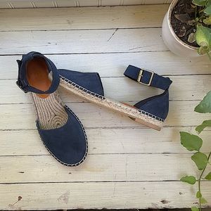 GAP Navy Blue Suede Espadrille Buckle Sandals ~ Excellent Condition!